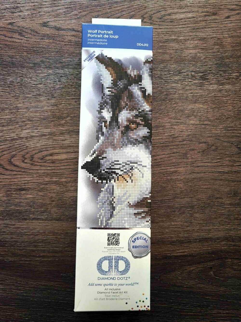 Diamond Dotz Wolf Portrait #DD4.012 Art Kit 10.6" x 13.8" Design Area SEALED